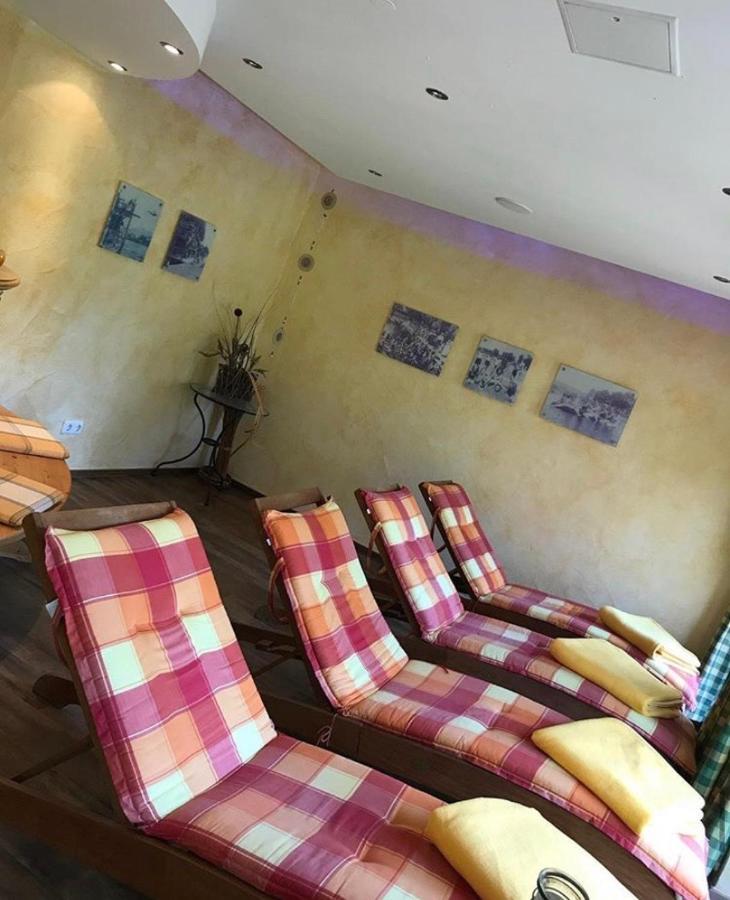 Landhotel Kuehler Grund Grasellenbach Dış mekan fotoğraf